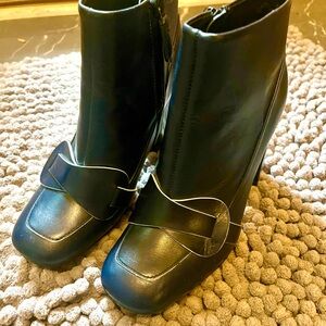 Tory Burch Navy Heeled Boots with white Accents